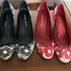 ANTONIO MELANI SIZE 7 PUMPS - 2 PAIRS